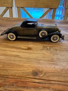 Vintage 1931 Rolls-Royce Phantom II Transistor Radio Novelty Car *Works*